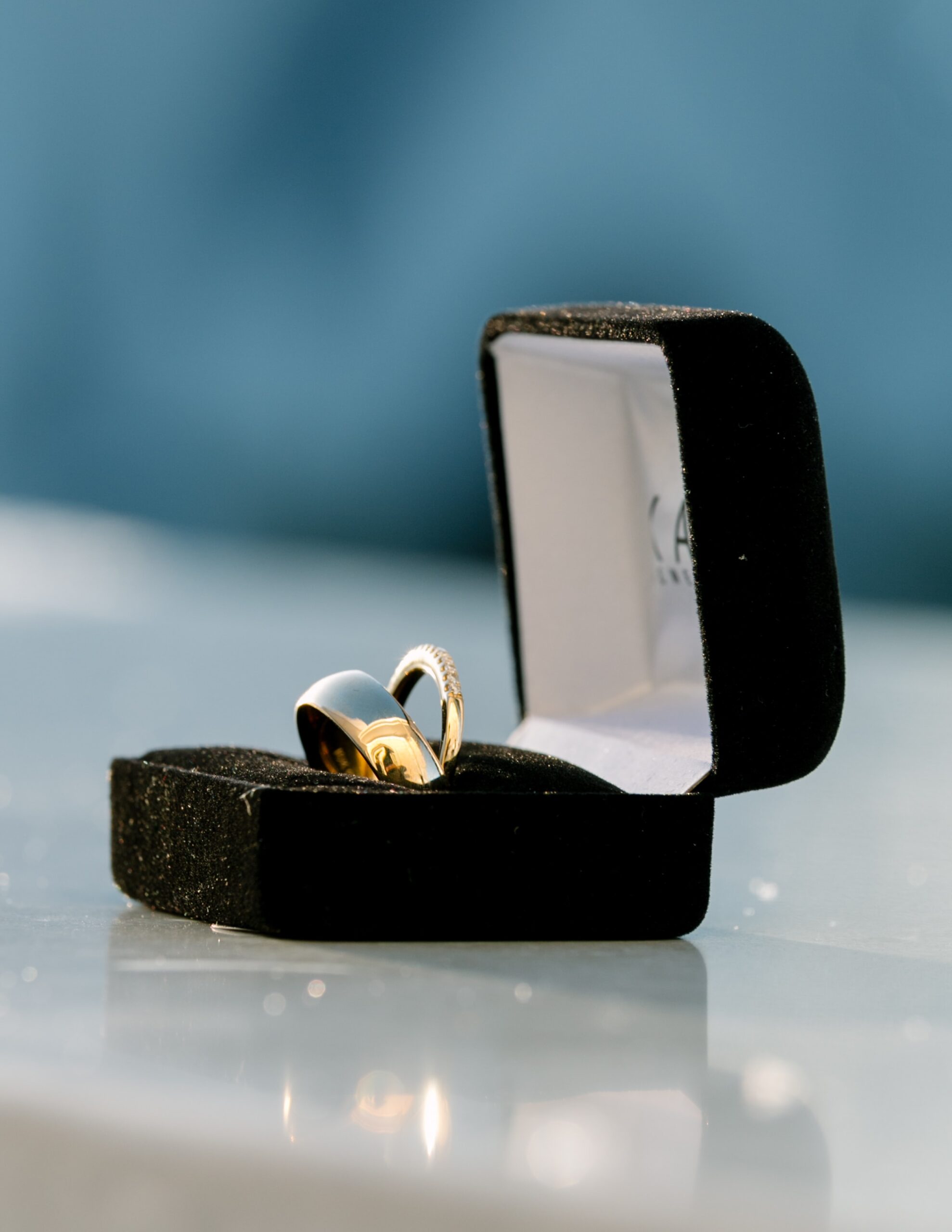 Shine Brightly: Diamond Engagement Rings for Women